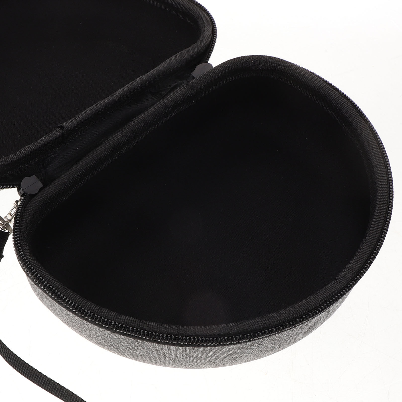 Twardy futerał podróżny w kolo – Mask Case Hard Shell recenzja i cena